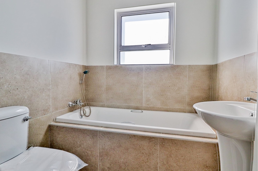 3 Bedroom Property for Sale in Laaiplek Western Cape